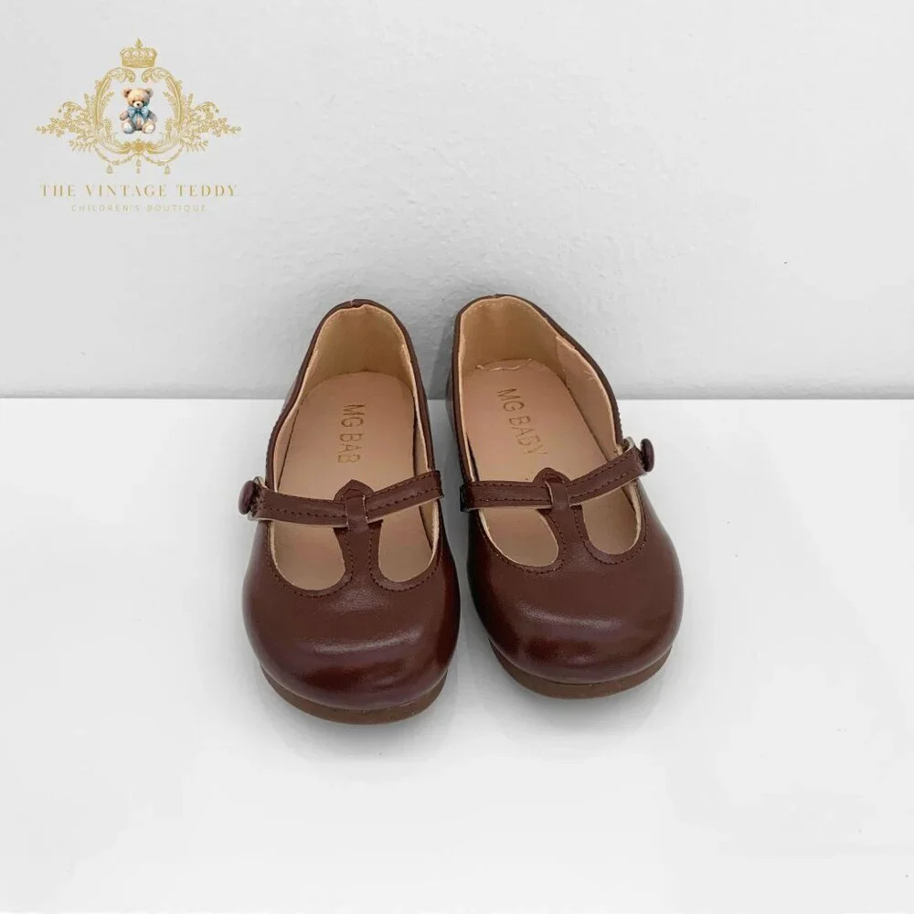 NWT Pretty Girls Mary Jane Flats Vintage Style Children's Shoes Chestnut 9 - Picture 1 of 7